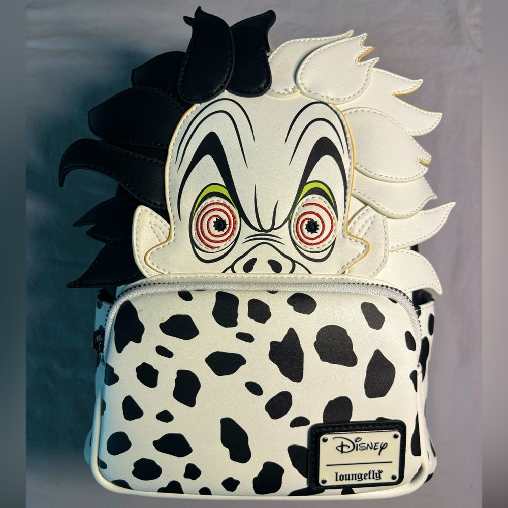 Disney Villains 101 Dalmetians backpack.